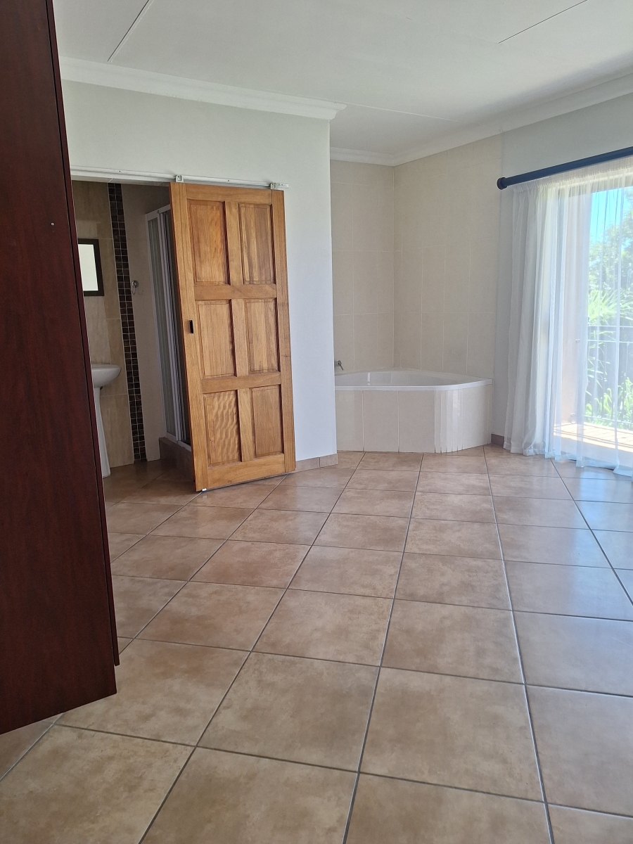 4 Bedroom Property for Sale in Woodland Hills Free State